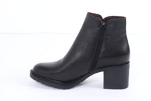 Load image into Gallery viewer, PEPE MENARGUES 21140 Noir