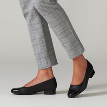 Load image into Gallery viewer, Clarks Juliet Monte Black