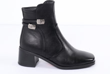 Load image into Gallery viewer, Little Empresses XYG-6 Black