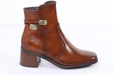 Load image into Gallery viewer, Little Empresses XYG-6 Tan