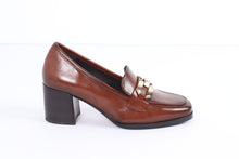 Load image into Gallery viewer, Little Empresses XYG-2 Brown