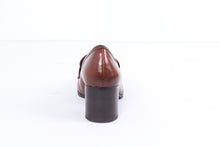 Load image into Gallery viewer, Little Empresses XYG-2 Brown